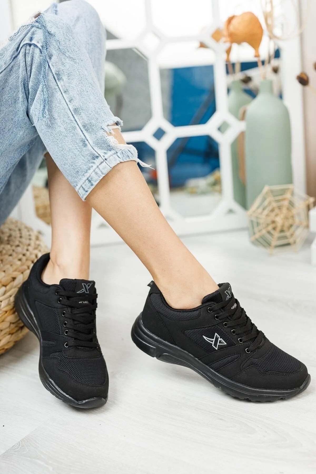 Orthopedic Black To White Unsex Walking Shoes