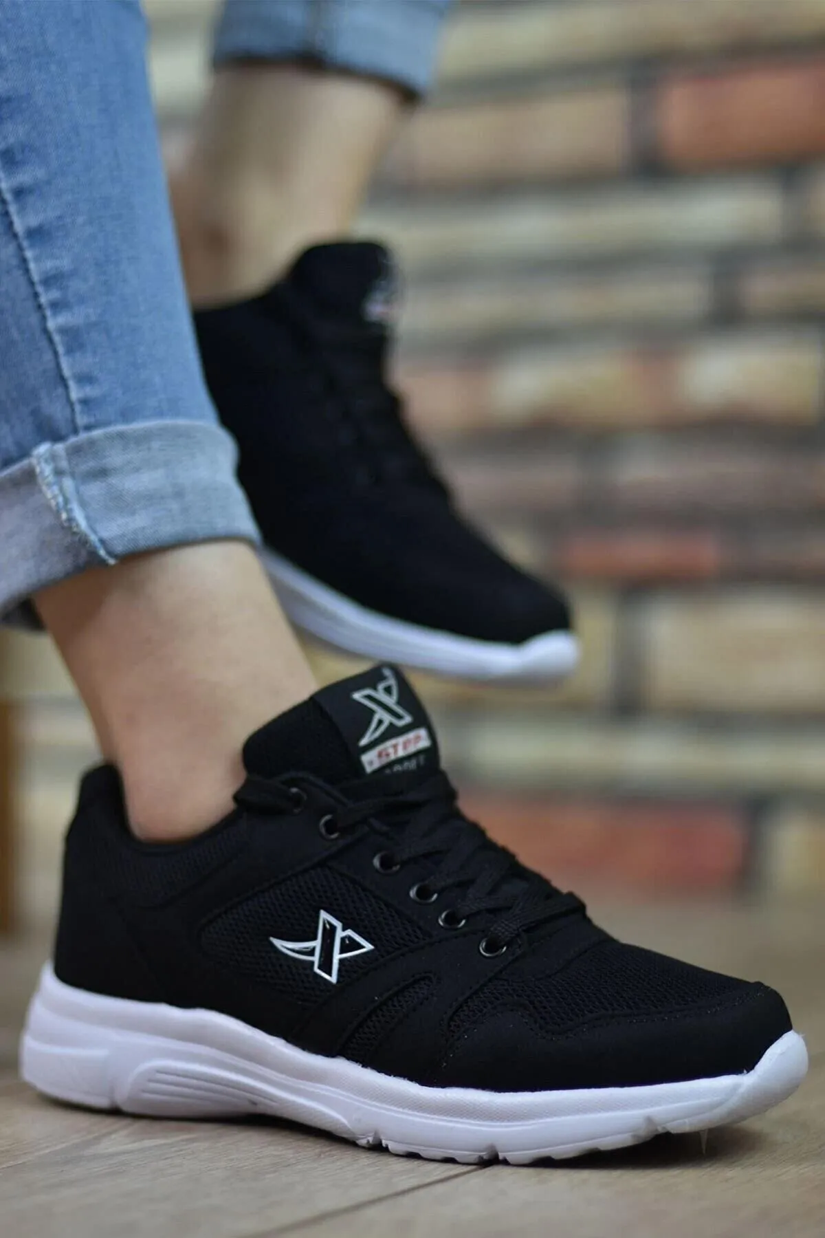 Orthopedic Black To White Unsex Walking Shoes