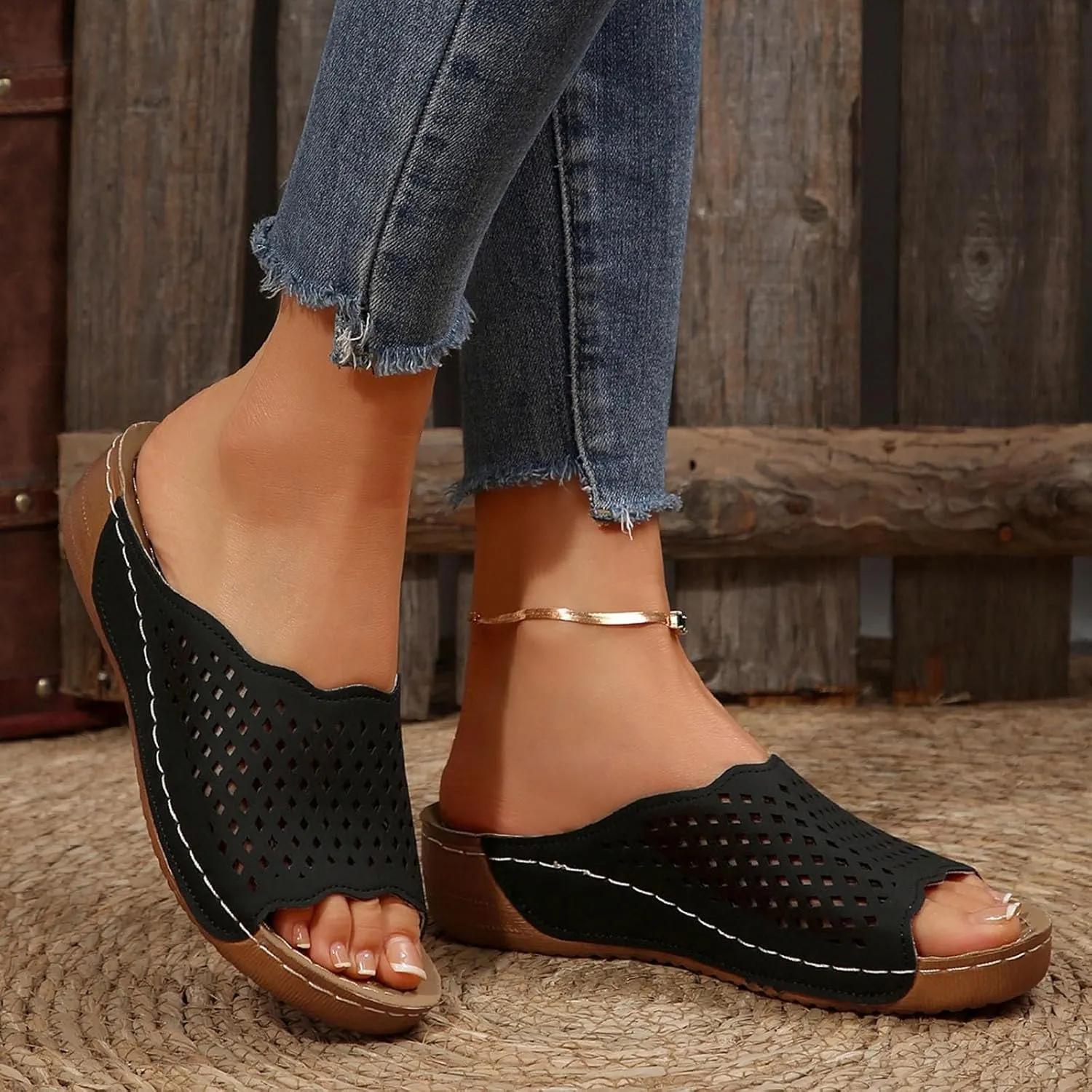Slippers for Women Summer Beach Platform Sandals Slip on Wide Width Sandals Leather Wedge Slippers Walking Shoes