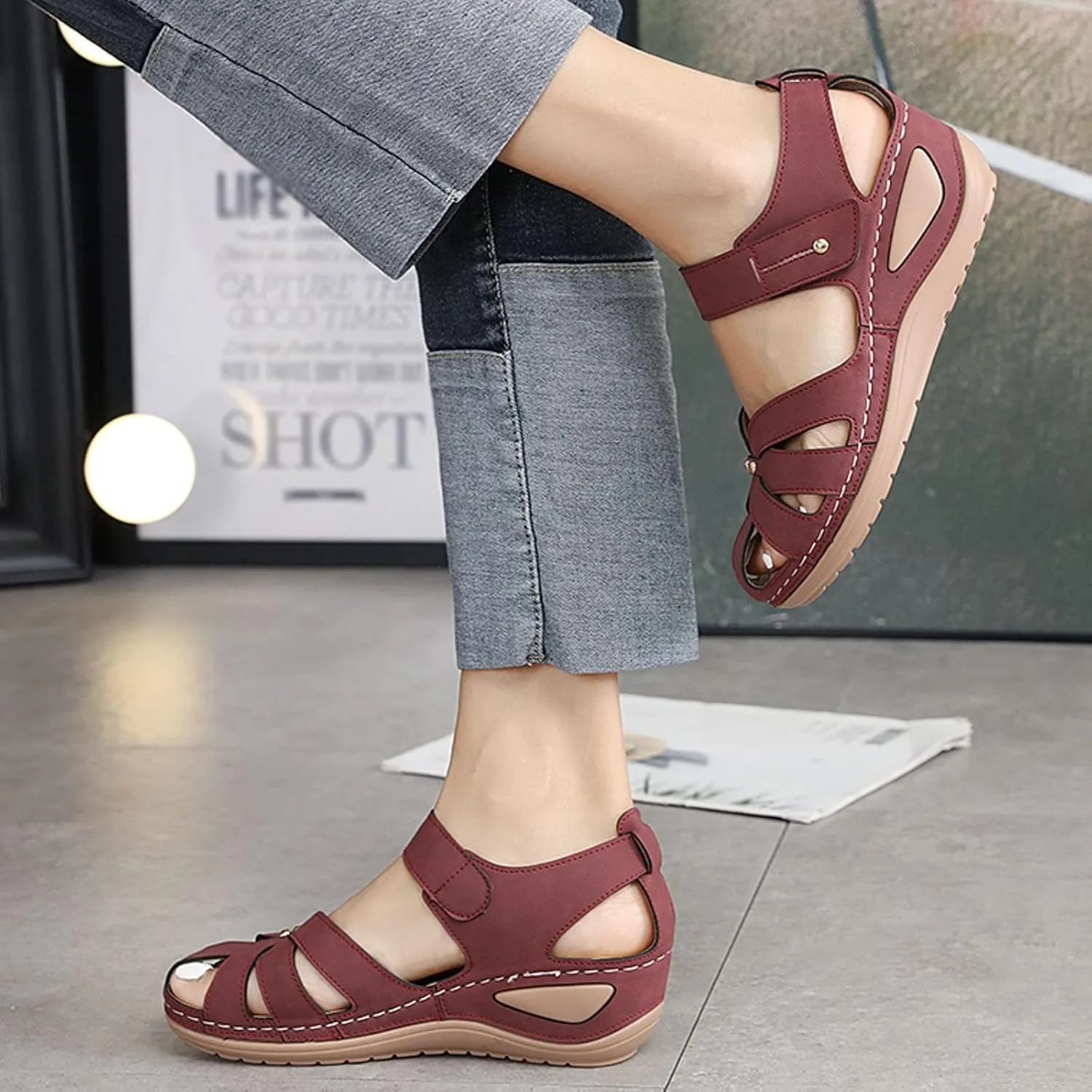 Womens Memory Foam Slides Sandals Comfortable Barefoot Summer Casual Beach Fashion Lightweight Outdoor Walking Shoes Arch Support Orthopedic Shoes for Women